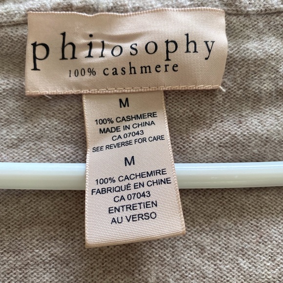 Medium oat coloured cashmere dress - Picture 3 of 3